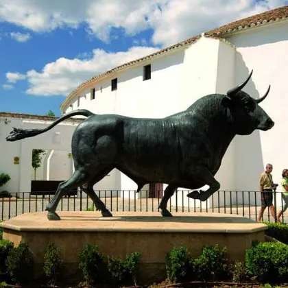 2018 hot sale Giant spansh black bull statue