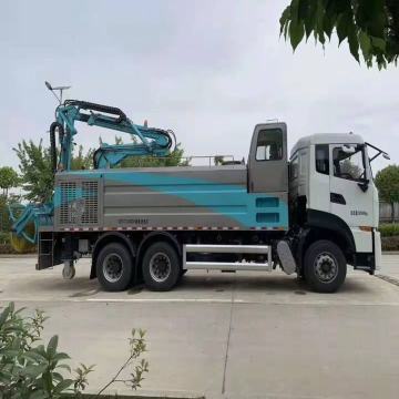 Dongfeng Tianlong large tunnel high pressure cleaning truck