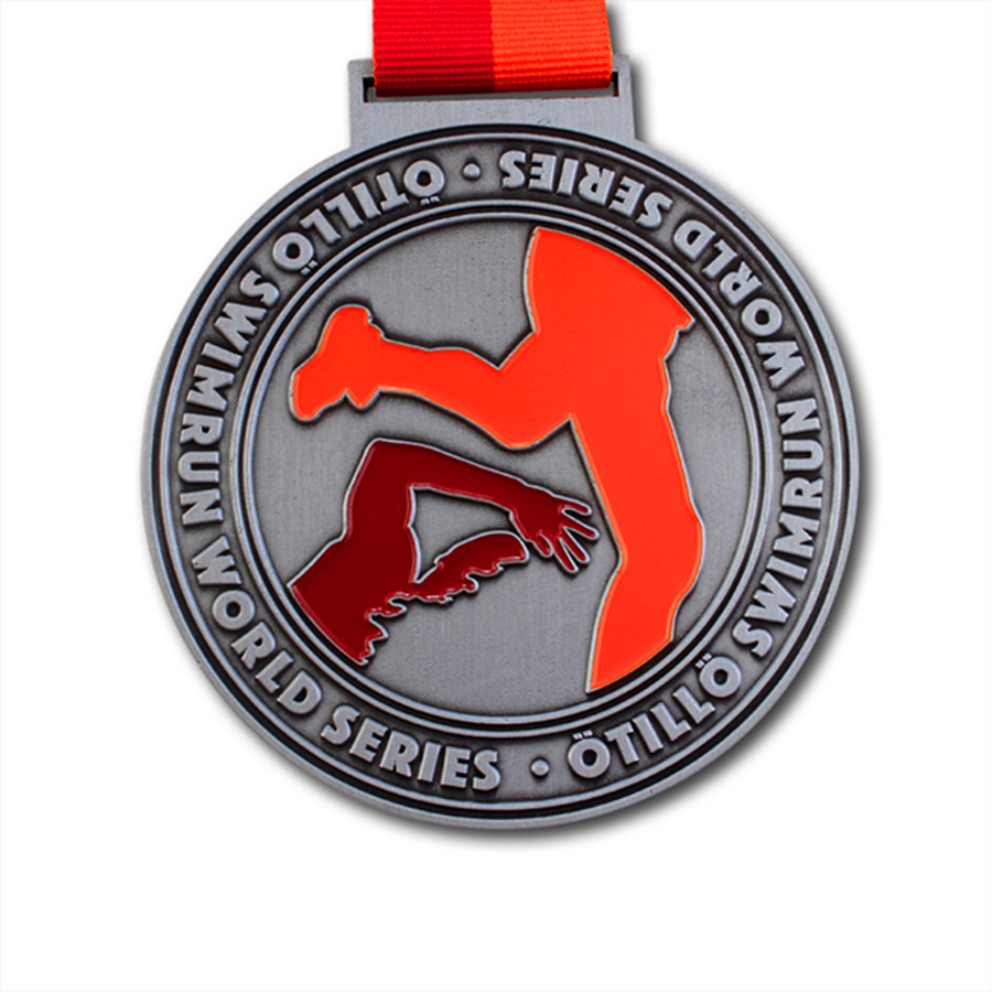 Medalla Swimrun de la Serie Mundial personalizada