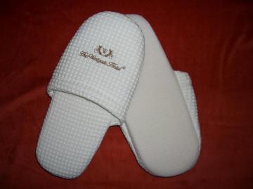 2014 economic hotel slippers with a discount