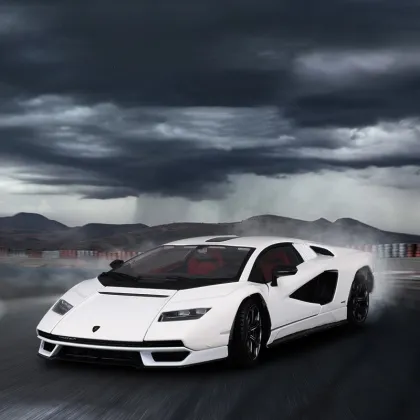 BBurago 1:24 Scale Lamborghini LPI 800-4 Racing Sports Car Die-Cast Model Toy