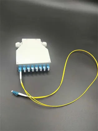 Terminal box DIN rail