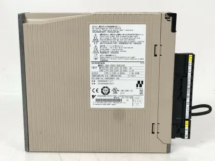 Yaskawa Servopack Unit SGDV-2R8A11B002000 for CNC Milling Machine Parts