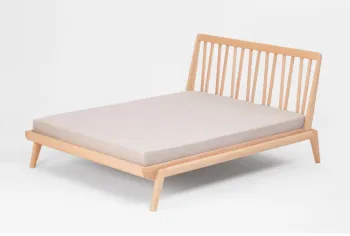 Modern bedroom Solid Wood Queen King Size Bed