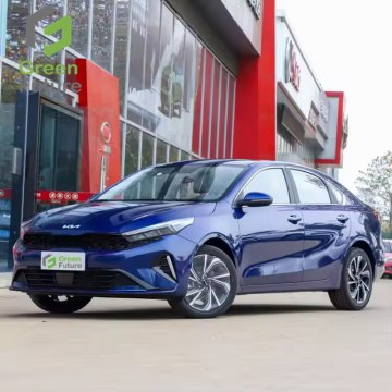 KIA K3 2024 : 효율적인 연비를 가진 컴팩트 5 인승 세단