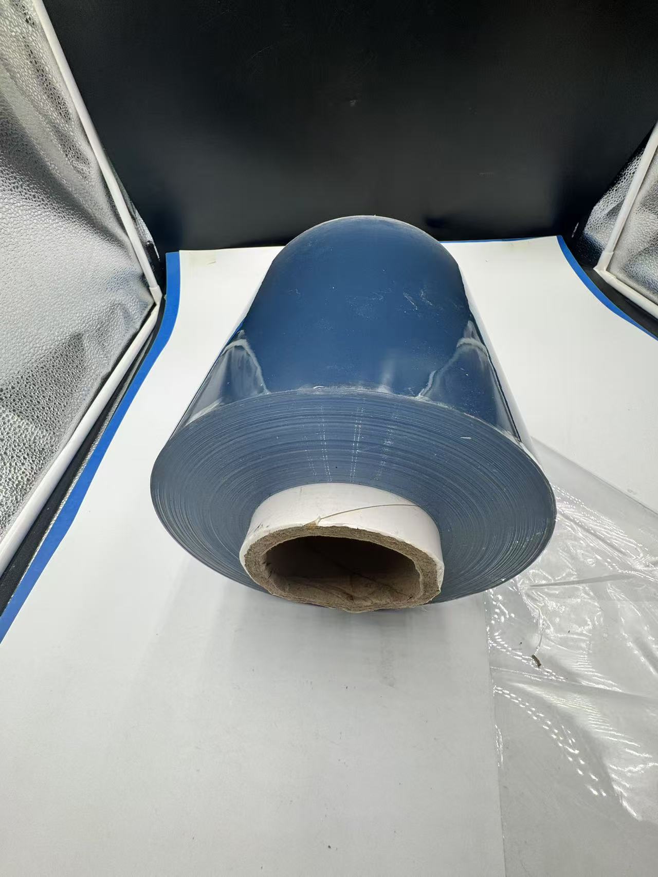 Flocking anti-slip surface