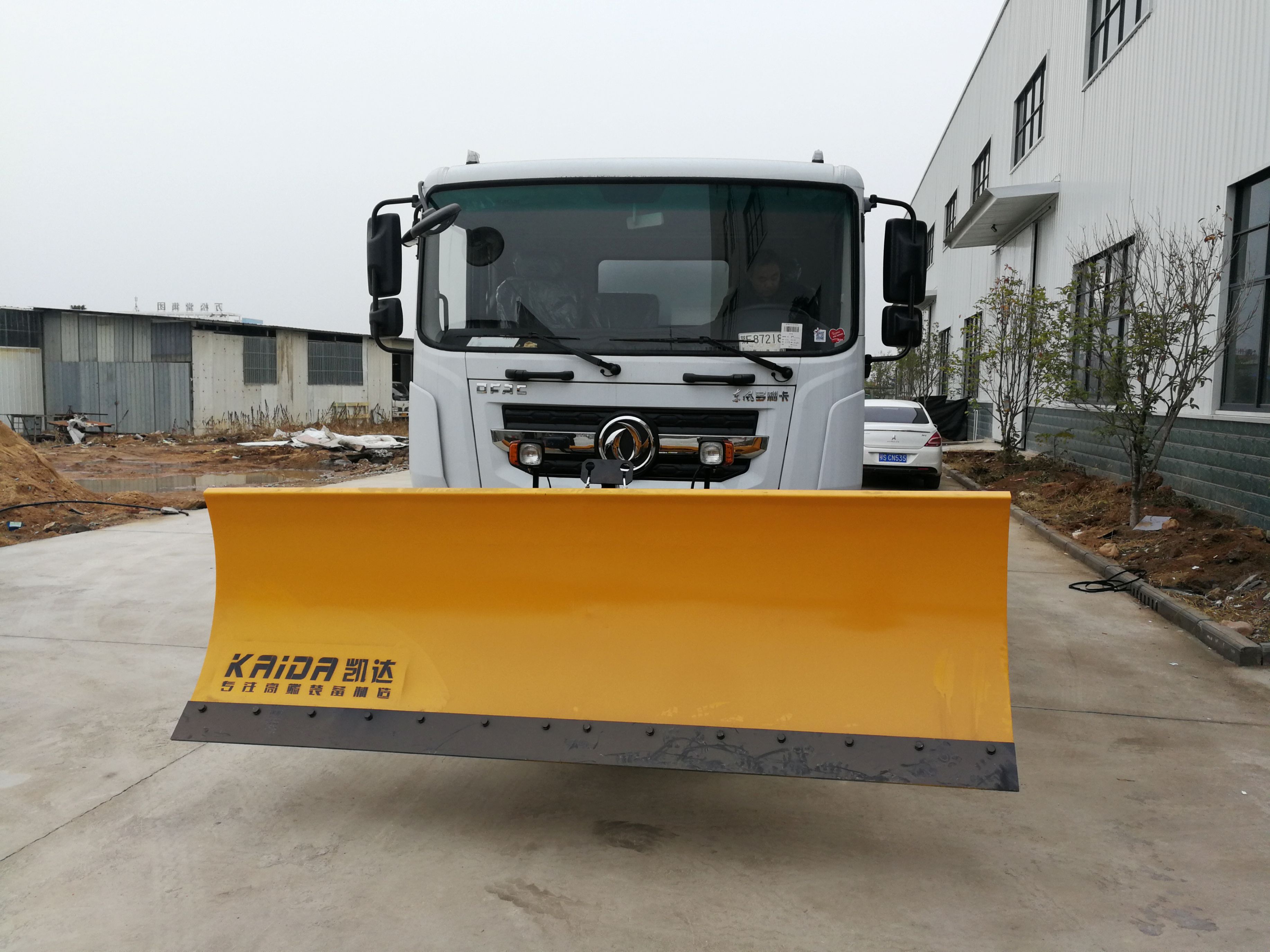 Effective Road Sweeper for Winter Conditions