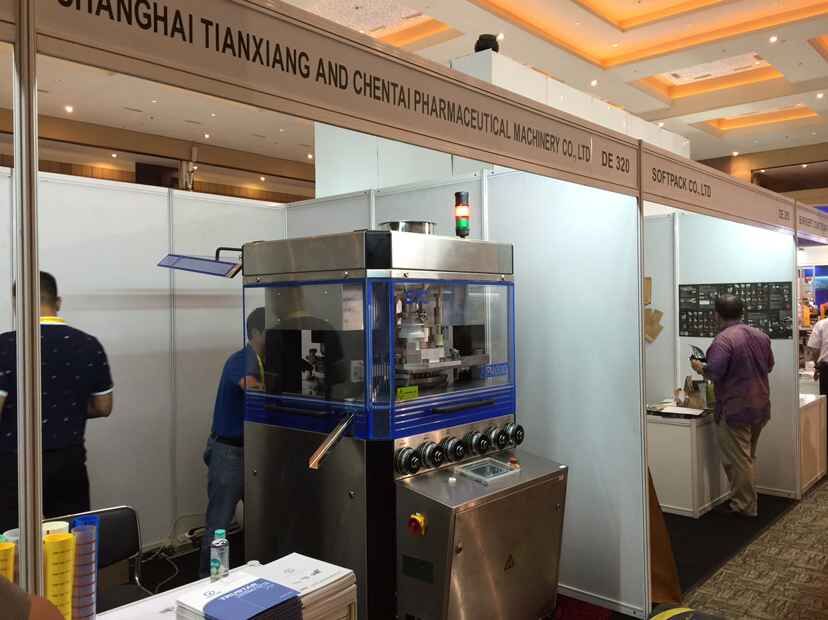 Macchina di pressione di tablet tablet pressing machine