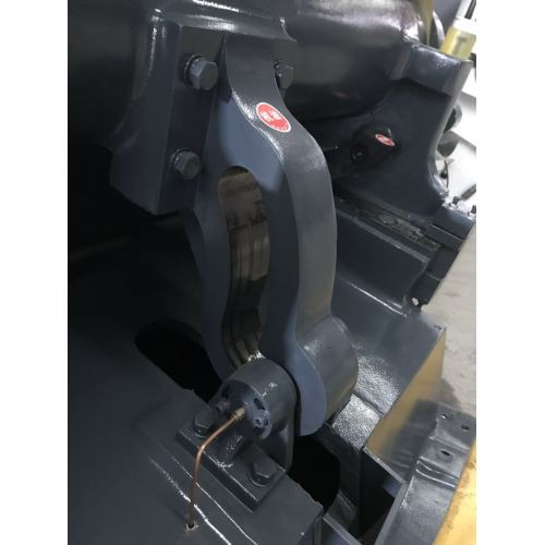 Semiautomatic platen diecutting creasing machine