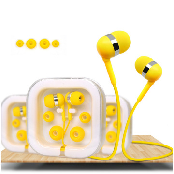 Cheap Wholesale Wired Cellphone Accessories Headphone