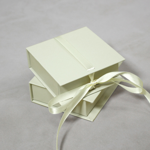 Premium Magnetic Closure Jewelry Box Custom Designs Logo