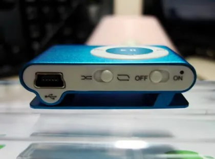 Colorful Portable Fashion Music Mini Clip Mp3 Player 512mb, 2gb, 4gb Gift For Promotion