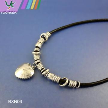 FASHION SIMPLE NECKLACE HOT-SELLING HEART SHAPE NECKLACEE