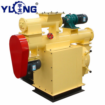 Animal feed pellet machine making