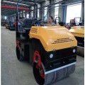 Mini Ride On Road Roller compactando asfalto