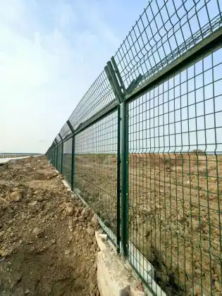 High-Quality Mesh Fencing for Airport Security Perimeter