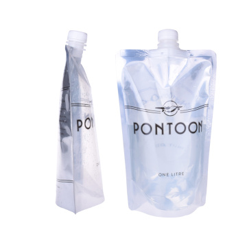 sacchetto beccuccio in plastica biodegradabile per il confezionamento dell&#39;acqua