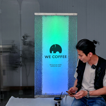 Customizable Triangle LED Acrylic Light Box Signboard with RGB Colours and Mobile Phone Remote Control