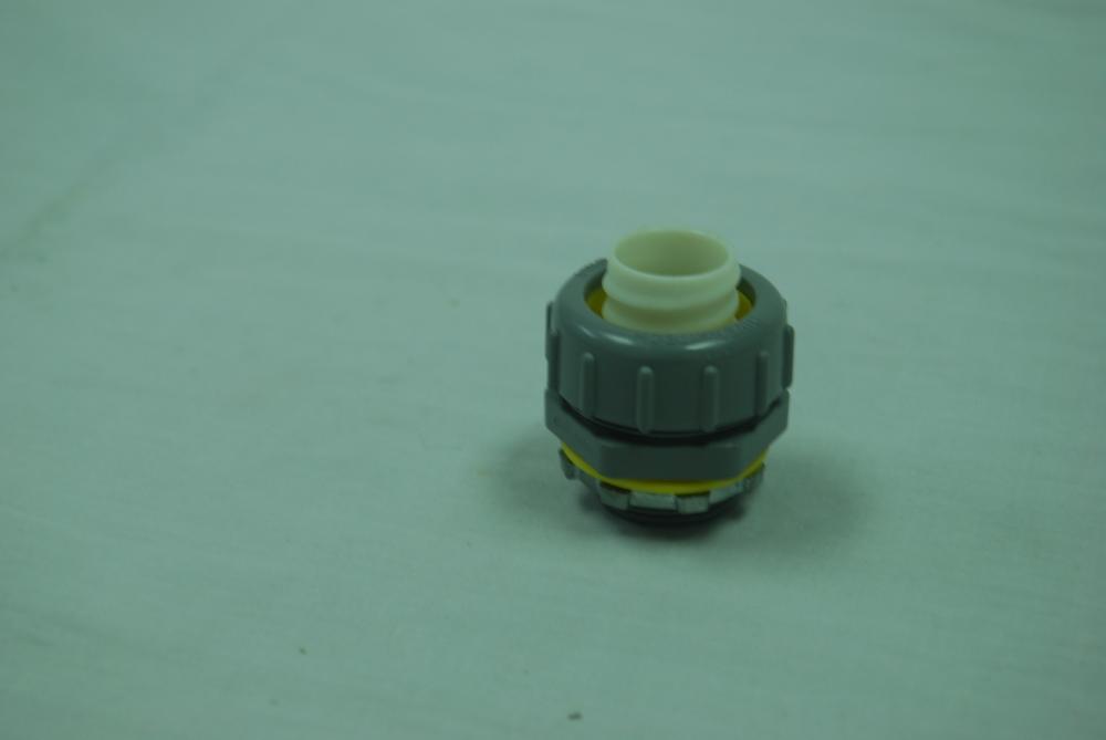 Plastic joint connector assembly