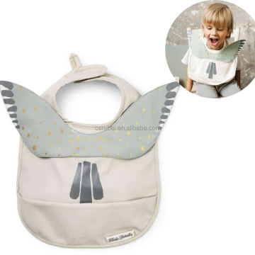 Lindos baberos de collar con volantes con bolsillo para bebés y niños: diseño de alas de acuarela de moda