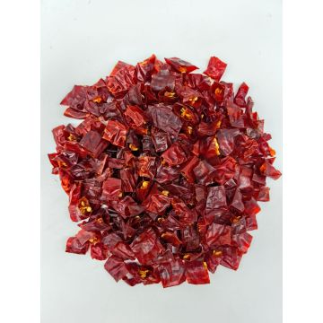 Polvo de pimiento rojo de chile rojo seco en rojo