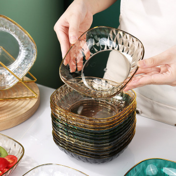 Elegant Golden Randen Fruit Schotel voor stijlvolle feesten en evenementen
