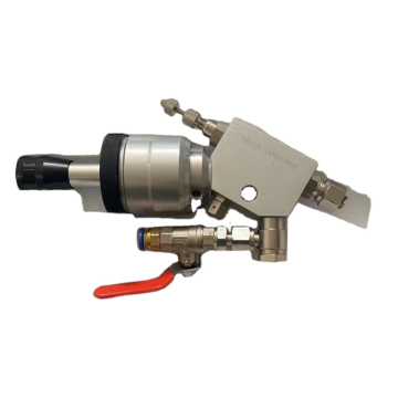 Spray Gun With Spray Can