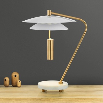 Minimalist Nordic Desk Lamp for Modern Living Rooms and Bedrooms