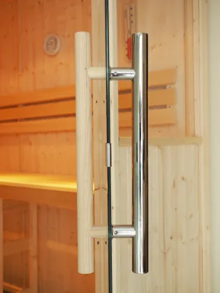 Oceanic Sauna Wooden Room - Traditional Sauna Experience
