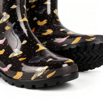 Round Toe Waterproof Boots