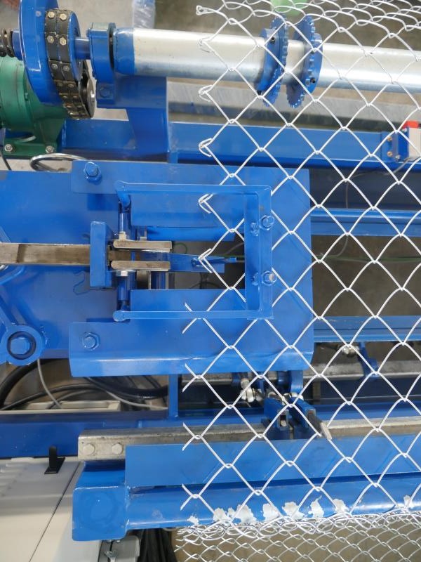 Chain Link Fence Machine 8