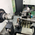 Incredibile macchina rotante automatica in metallo CNC