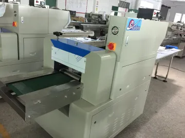 Croissant Packaging Machine Flow Packing Machine