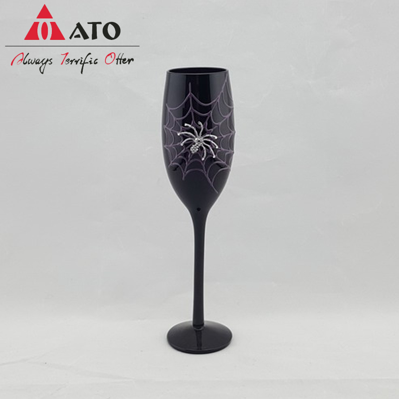 Ato Spider Champagnerglas Dekor schwarze Weingläser