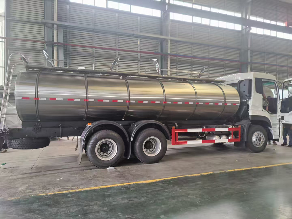 Dongfeng 20000liters tanker for milk transportation truck