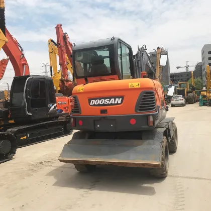 Affordable Used Doosan DX60W Wheel Excavator: A Mini Hydraulic Solution for Your Projects