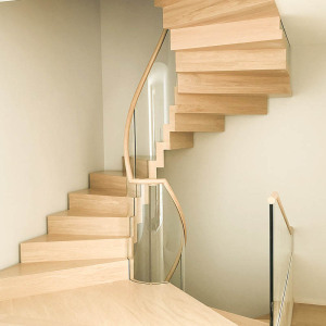 High Quality Solid Wood Spiral Stairs