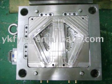 moulding injection plastic parts