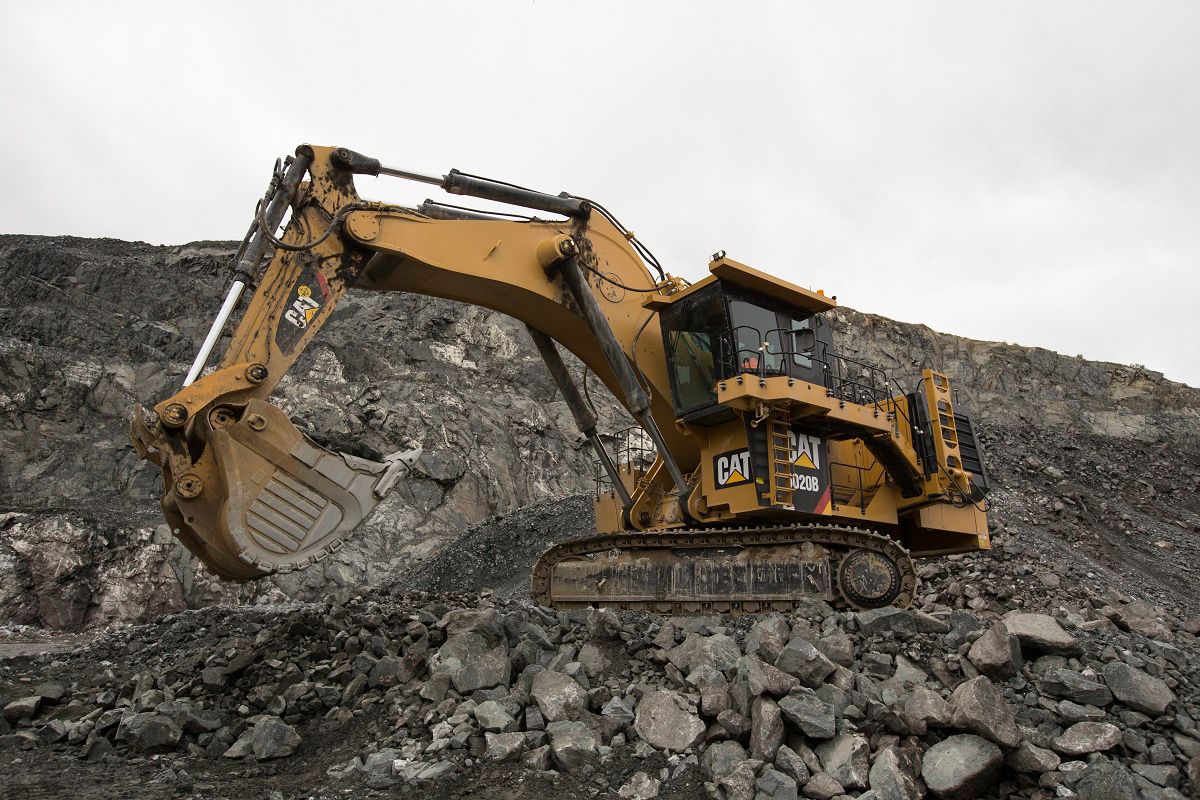 CAT390