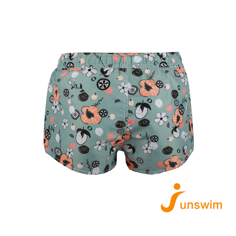 100% Polyester Flower Imprimez des femmes shorts de plage