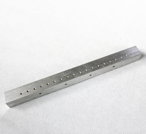 Perfil de aluminio perforado CNC personalizado