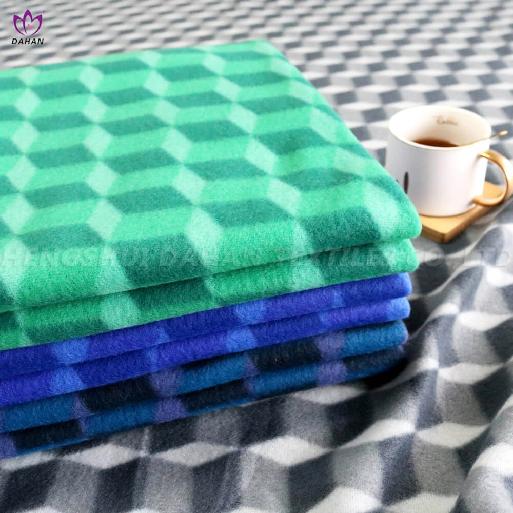 Bk115 Geometric Printed Blanket 5