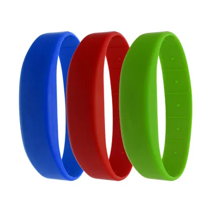 Wholesale RFID Silicone Wristbands for Water Parks and Smart Devices