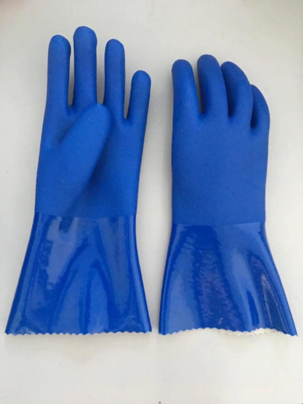 Guanti blu completamente rivestiti in PVC