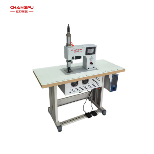 Máquina de coser de onda radial ultrasónica 30K para ropa interior
