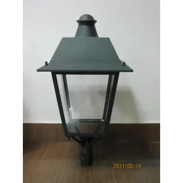 Urban Garden Lighting/Style Lantern