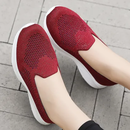 Winter Walking Shoes: Old Man's & Mother's Breathable Hollow Sneakers