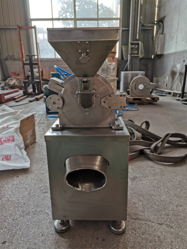 Dry black pepper powder grinding machine