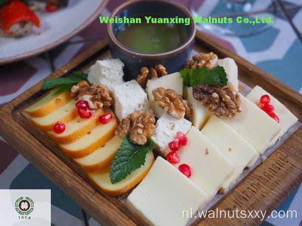 Geniet van Chinese Walnut Kernels Light Quarters, geniet van je leven