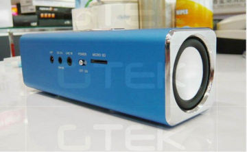 Metal Iphone Fm Radio Speaker , Usb Rechargeable Stereo Speakers